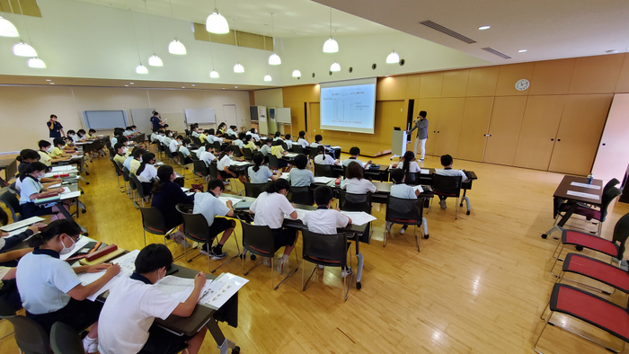 昭和学院小学校での出張授業当日の様子