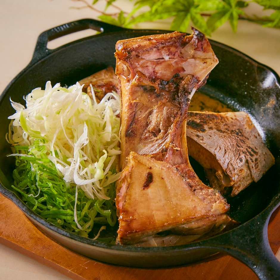 マグロのカマリブステーキ 1,680円(税抜) 