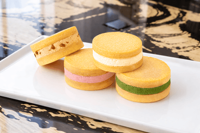 「洛甘バターサンド」＜プレーン＞＜抹茶＞＜桜＞＜マロン＞　各324円（税込）
