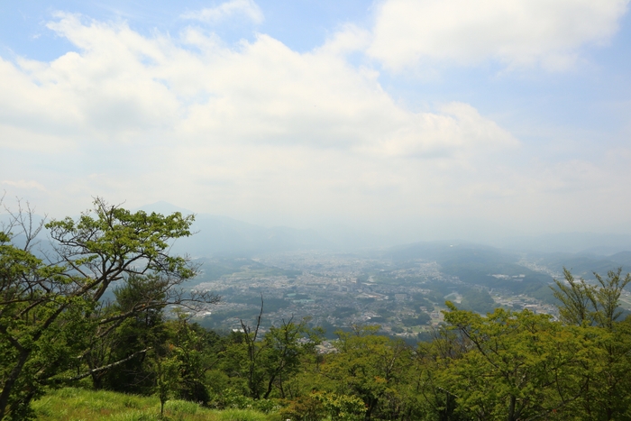 ハイキング(秩父名山　美の山)イメージ