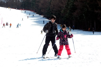 富士緑の休暇村【富士山がゲレンデのスキー場へＧＯ！】 ～「ふじてんスノーリゾート」リフト1日券付き宿泊プラン～