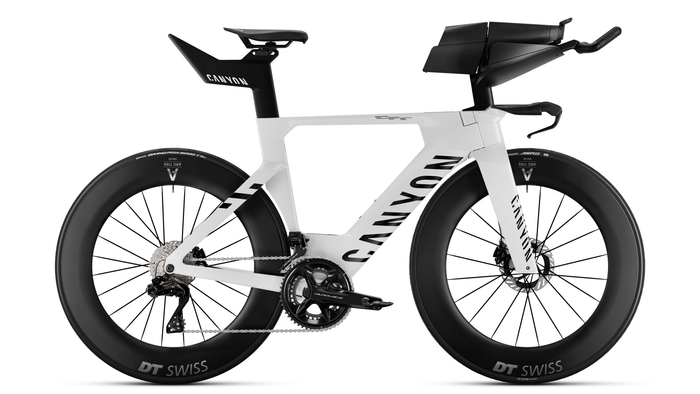 スピードマックス CFR Di2 (シマノデュラエースDI2完成車)1,830,000円(税込) 平均重量8.65kg 標準カラー:プロホワイト