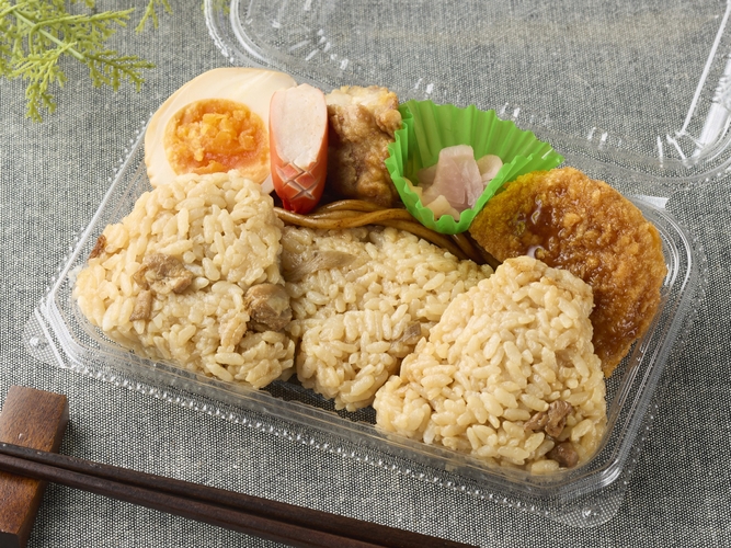 鶏めしとおかずセット　増量　イメージ