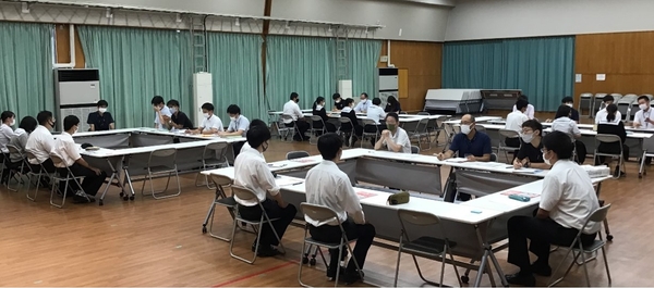 昨年度の地域ゼミの様子(新宮市役所との防災についての座談会)