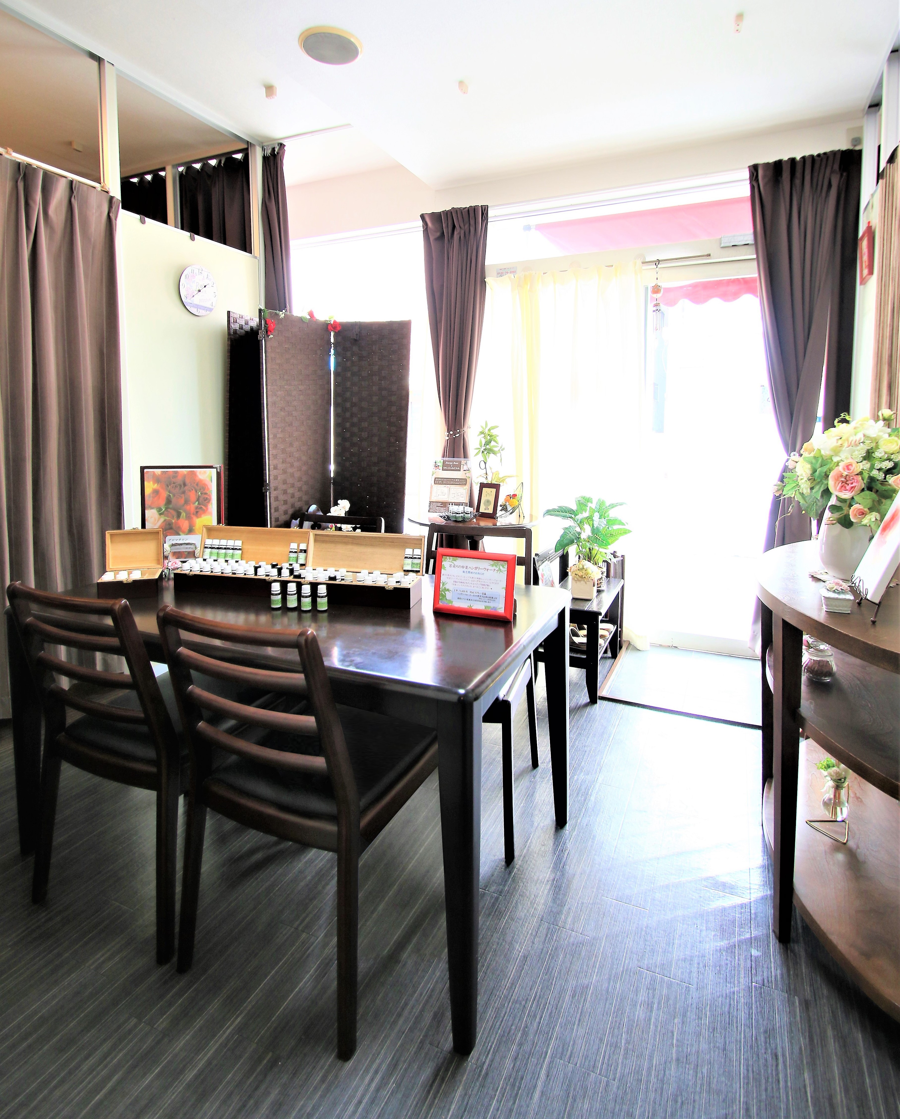 サロン&スクールの内観