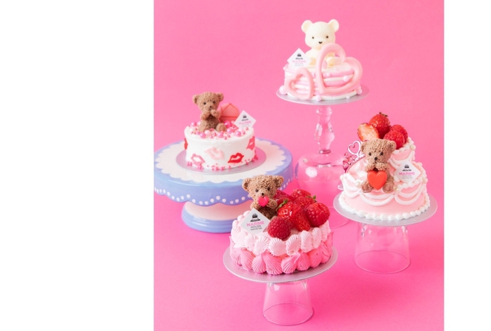 【バレンタイン限定ミニケーキ】アムール1,782円(手前)、ポルテボヌール2,052円(右)、ビズビズ1,836円(左)、モナムール1,728円(後)(税込)
