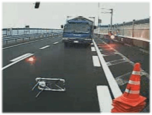 写真4 進入車両に対する避難体験