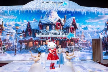 ハローキティが人気J-POPソングを可愛く歌う新作カフェショー HELLO KITTY SHOW BOX『Snowful Fantasia』12月26日より開催中