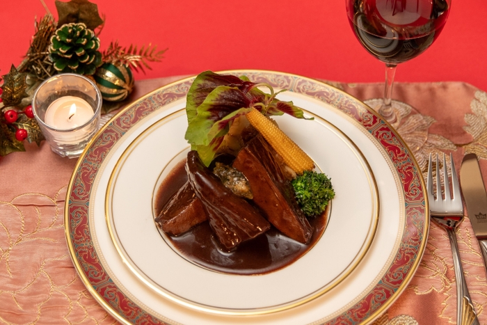 牛タンの赤ワイン煮