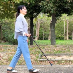 濡れた路面でも圧倒的に滑りにくい杖の交換用ゴム 「パワーグリップ」の太杖用19mmを3月下旬より発売