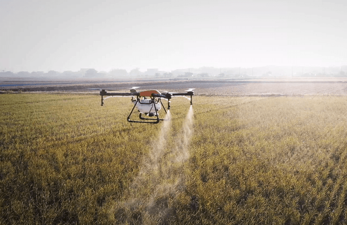 農業用農薬散布ドローン