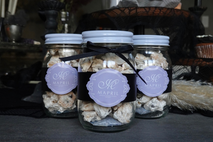 おばけが隠れてるかも?サクサクのチョコココナッツメレンゲ