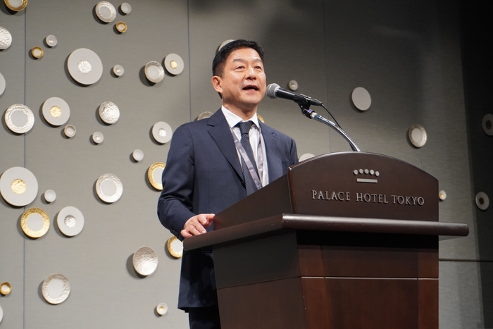 代表取締役会長 荒井 裕之