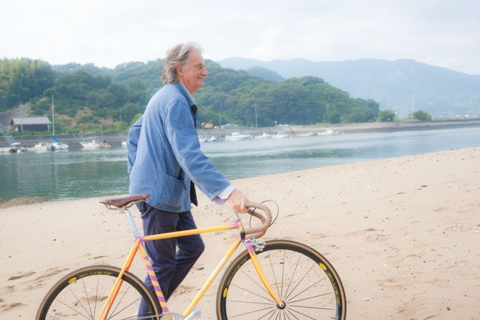 愛車を持ってしまなみ海道を訪れられたポール・スミス氏