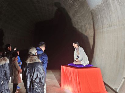 落語の様子(地下トンネル内)