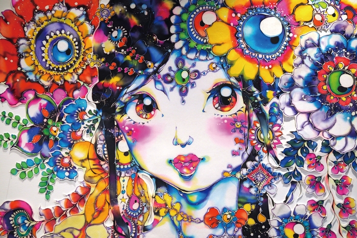 ろうけつ染アーティスト 大竹 夏紀氏の作品(ギャラリーに常設展示)