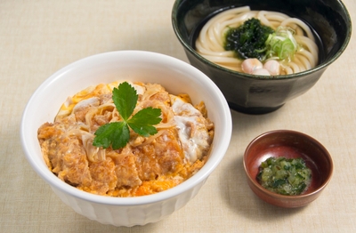 ◆低温熟成ロースのかつ丼 1,500円