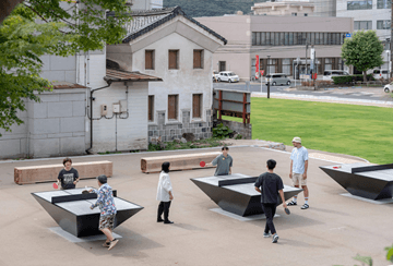 《津山ピンポン広場》(2024)  「森の芸術祭　晴れの国・岡山」Photo：Giacomo Zaganelli