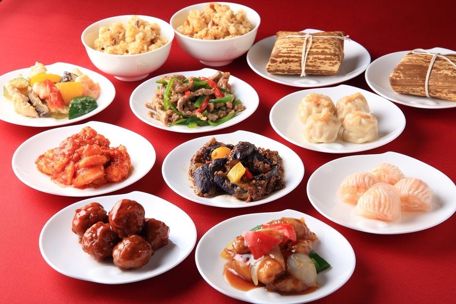 〈桃谷樓〉ぜいたくアラカルト・チャーハン・点心セット