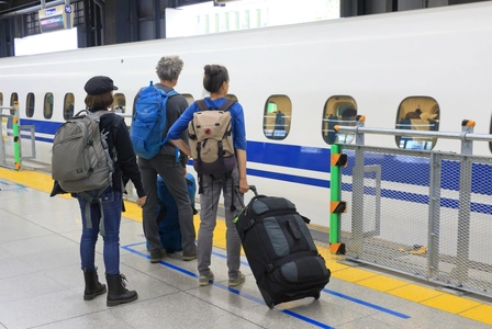 新幹線の指定席に他人が座ってる…どうする？座られていたときの対応フローとトラブル回避策
