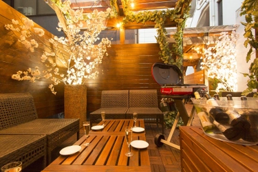 期間限定！屋上テラスで“エア花見”をしながらBBQ！ 港区の『焼肉2＋9』が大改装リニューアルイベント開催