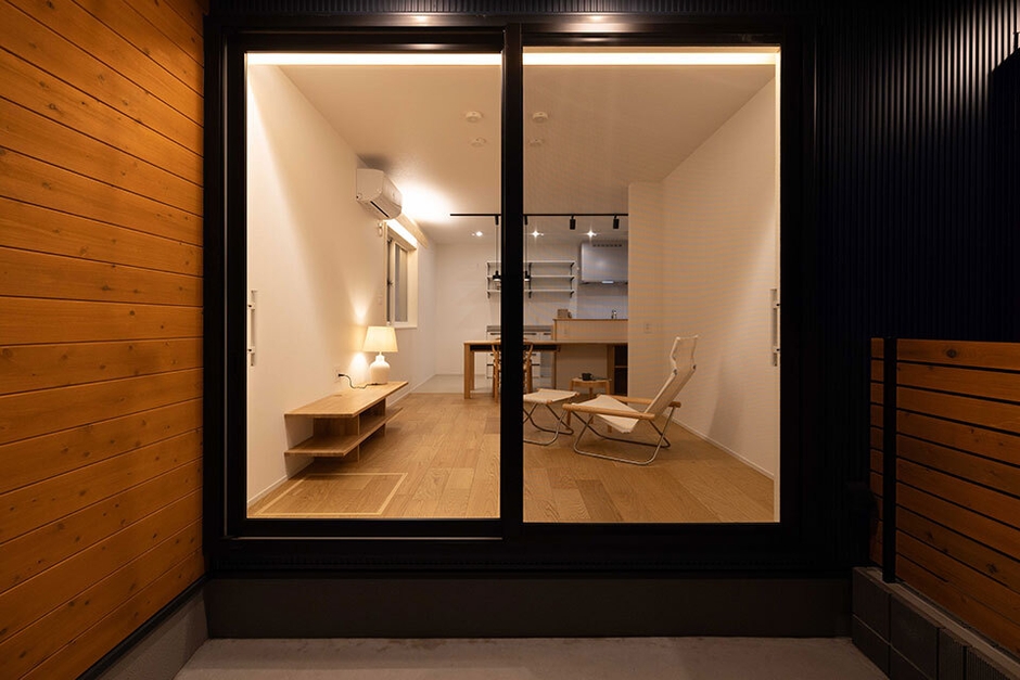 リビングとつながるプライベート屋外空間06