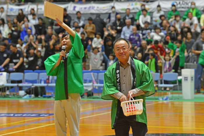 プレゼント抽選会(ボール投げ)