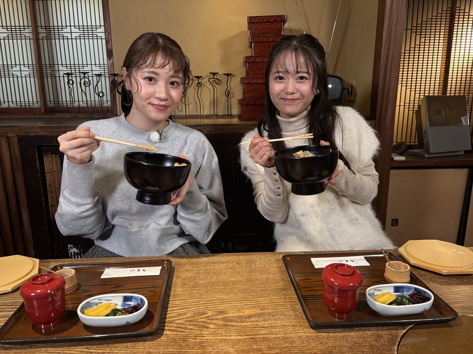 塚本恋乃葉、岡本愛衣(HOMEアナウンサー)