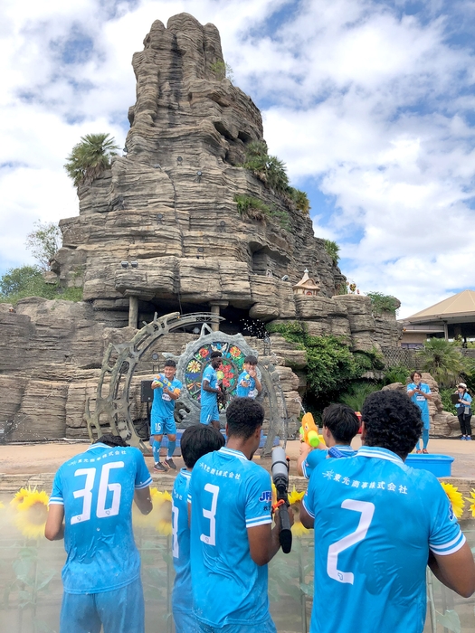 「びしょ濡れ必至!“Splash Water Tiamo”」の様子