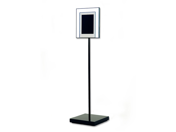 「iPad Kiosk キオスク スタンド」なら什器製作のワークスタジオ | iPad Kiosk キオスク スタンド デザイン・製作