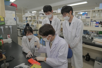 研究の様子2