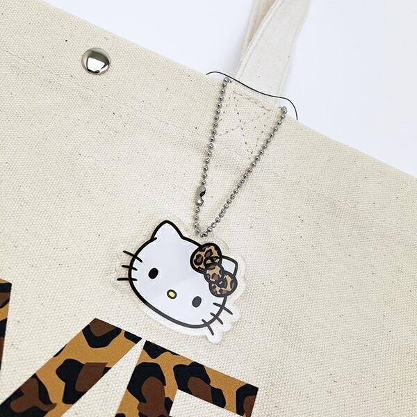 キティちゃんのバッグ