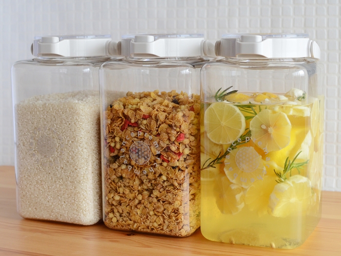 米や乾物などの保管にも便利