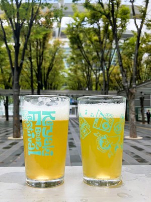 オリジナルデザインのグラス