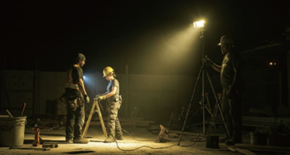 蓄電丸　利用シーン(作業現場)