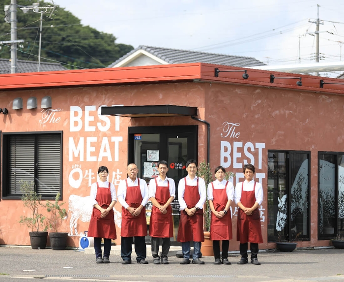 あかまる牛肉店スタッフ