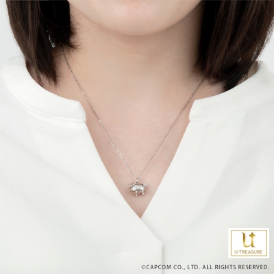 プーギーネックレス試着イメージ