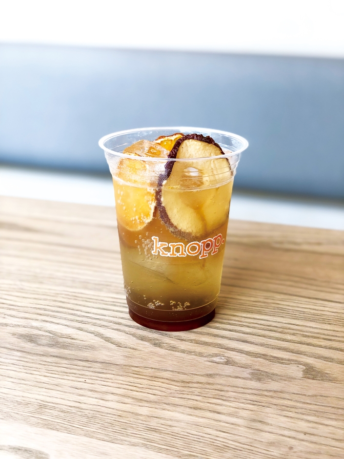 ナチュラルフルーツソーダ。富山やくぜん認定。