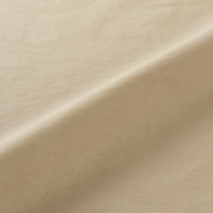 スモーキー・ベージュ