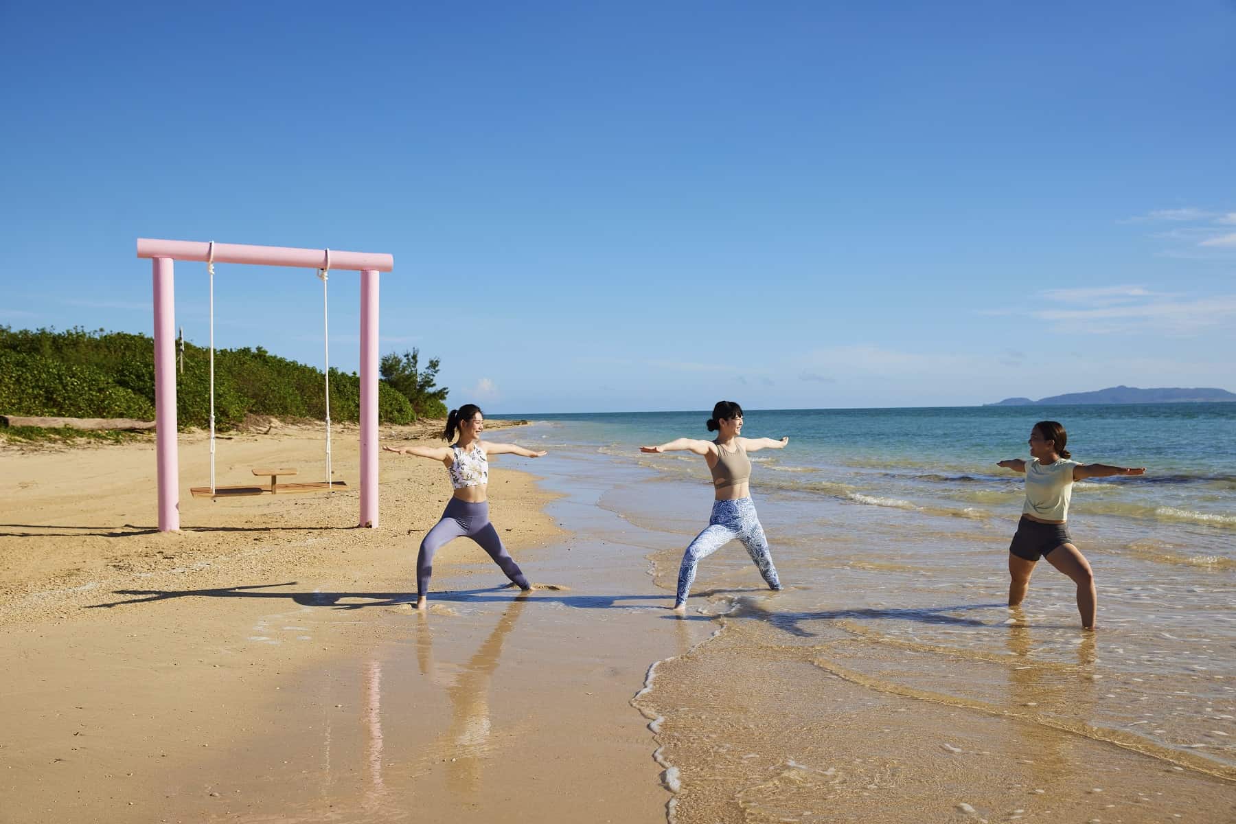 【リゾナーレ小浜島】海を眺めながら行うヨガや、沖縄らしい甘味を堪能できるビュッフェを楽しむ「サニズエクササイズ」開催|期間:2023年4月15日~30日