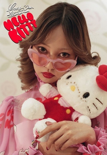 「HELLO KITTY × foxy illustrations」イメージ2