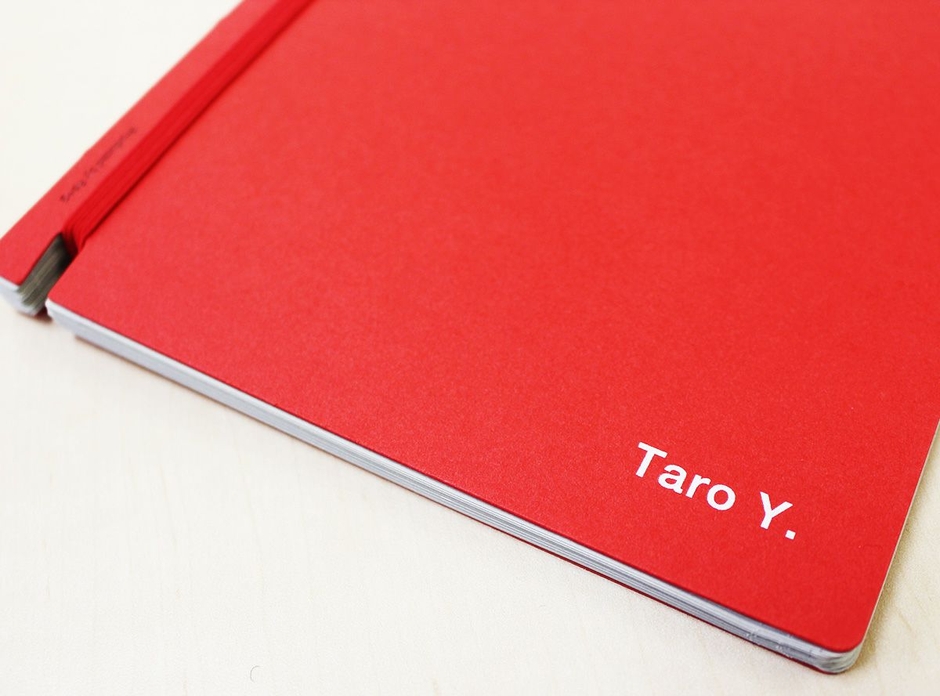 Log book名入れカスタマイズ 白文字の名入れサンプル