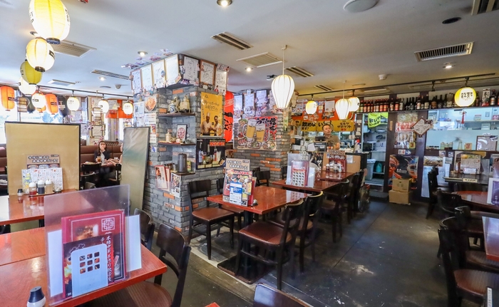 餃子の安亭 内観