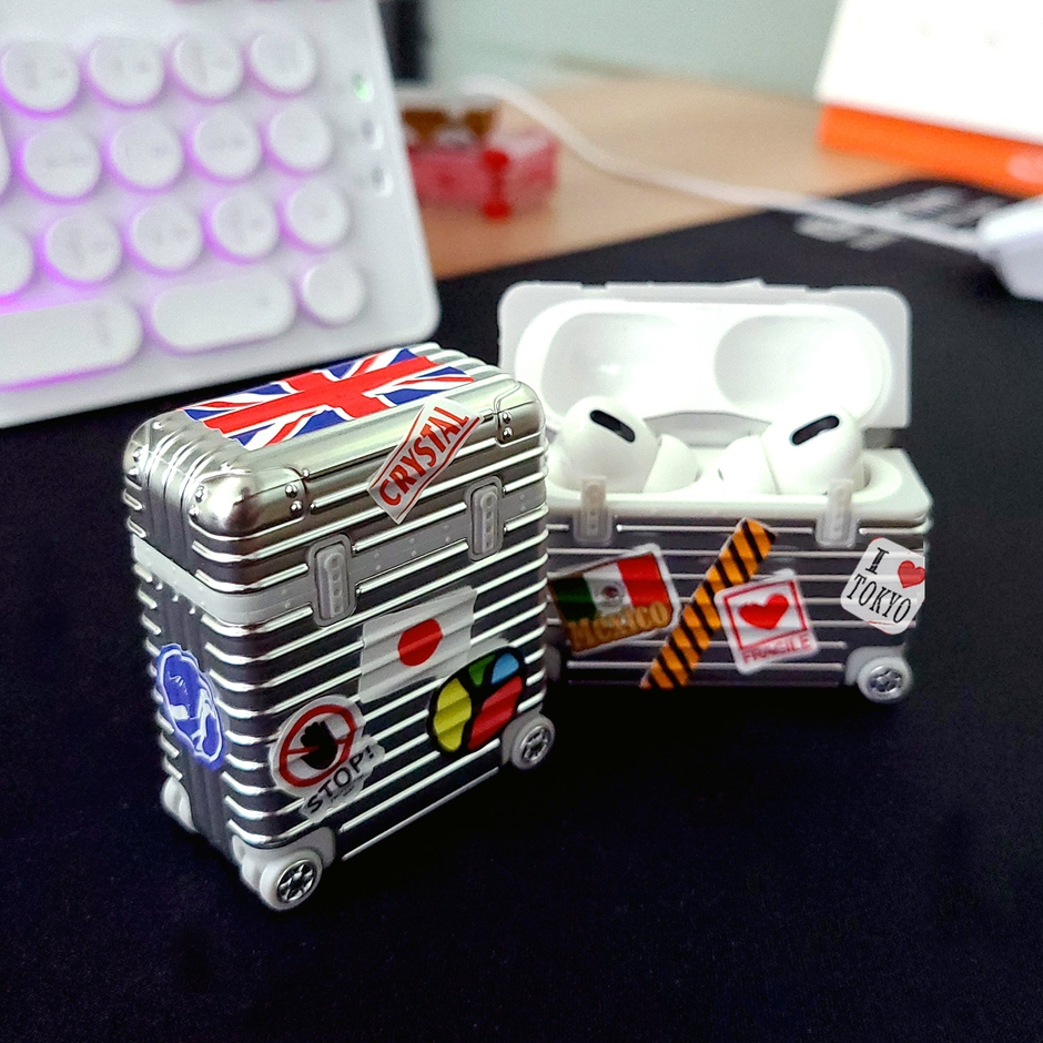 【miak AirPods / Pro キャリーケース】自分だけのオリジナルデザインが可能