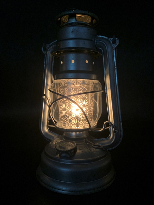 ランタンと麻の葉