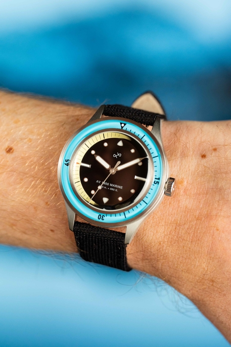 100本限定色アイスブルー&ブラック