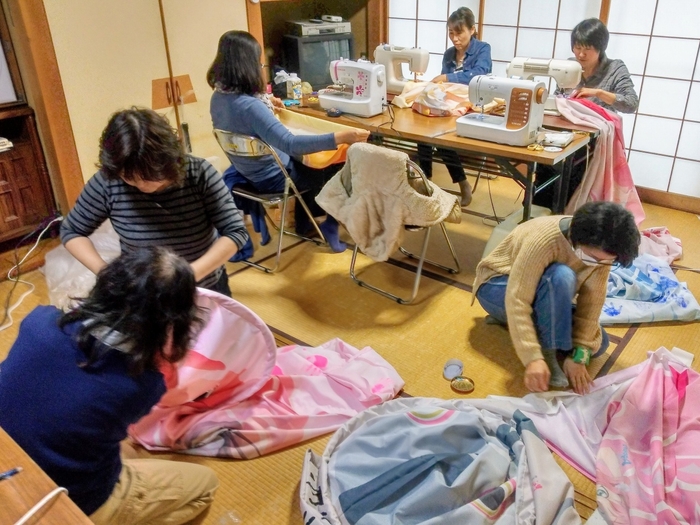 ミセスミシン 作業風景(2)