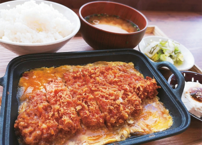 信玄鶏 チキンかつ煮定食(1&#44;080円)