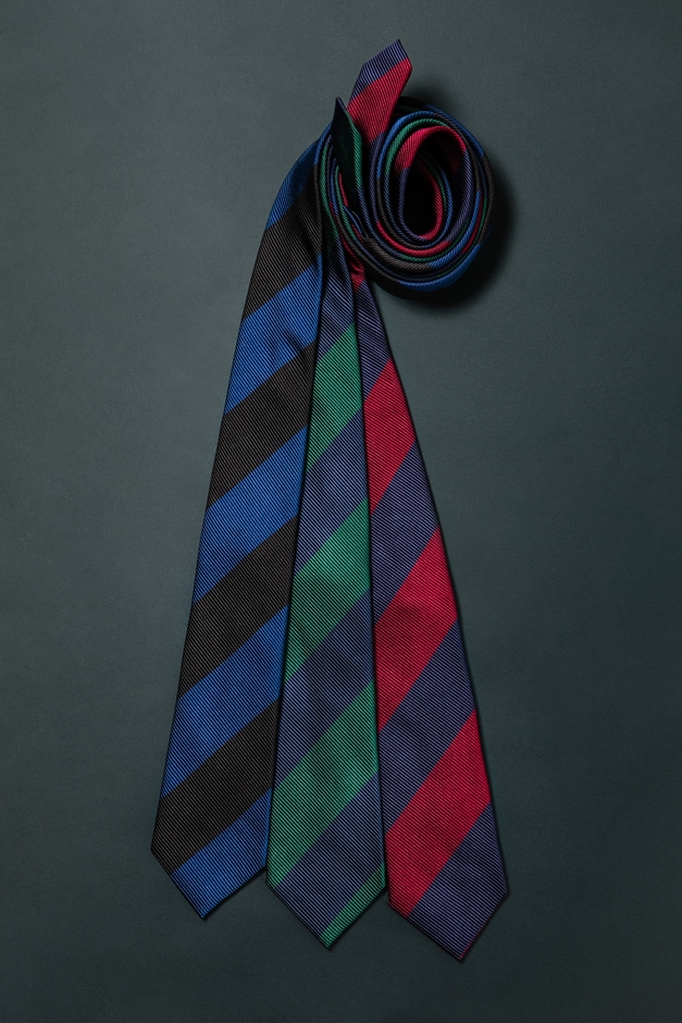 価格：各￥17,600（税込み）