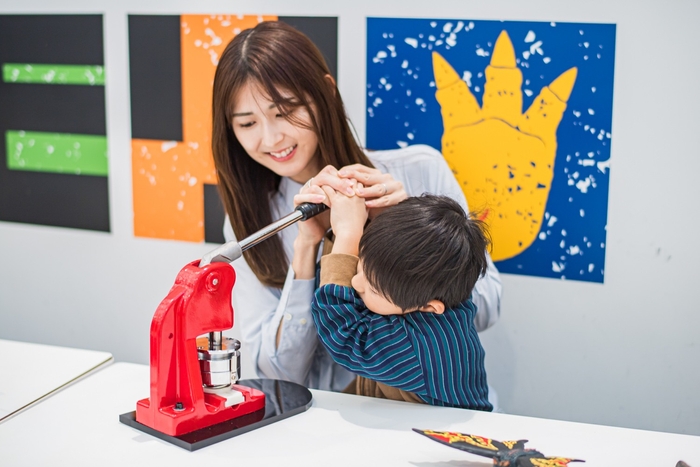 ▲家族と楽しいクラフト体験!